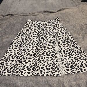 SHEIN Black and White Animal Print Midi Skirt Size L, New With Bag!
